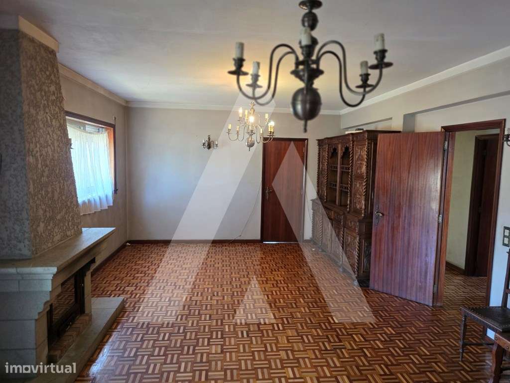 Excelente Moradia T4 em Carregosa, Oliveira de Azeméis-14