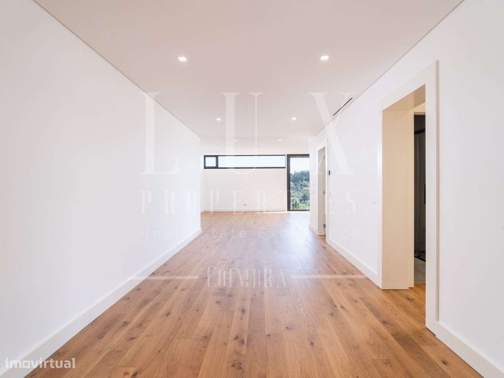 Apartamento T4 | Condomínio Zen | Quinta da Portela - Grande imagem: 2/47