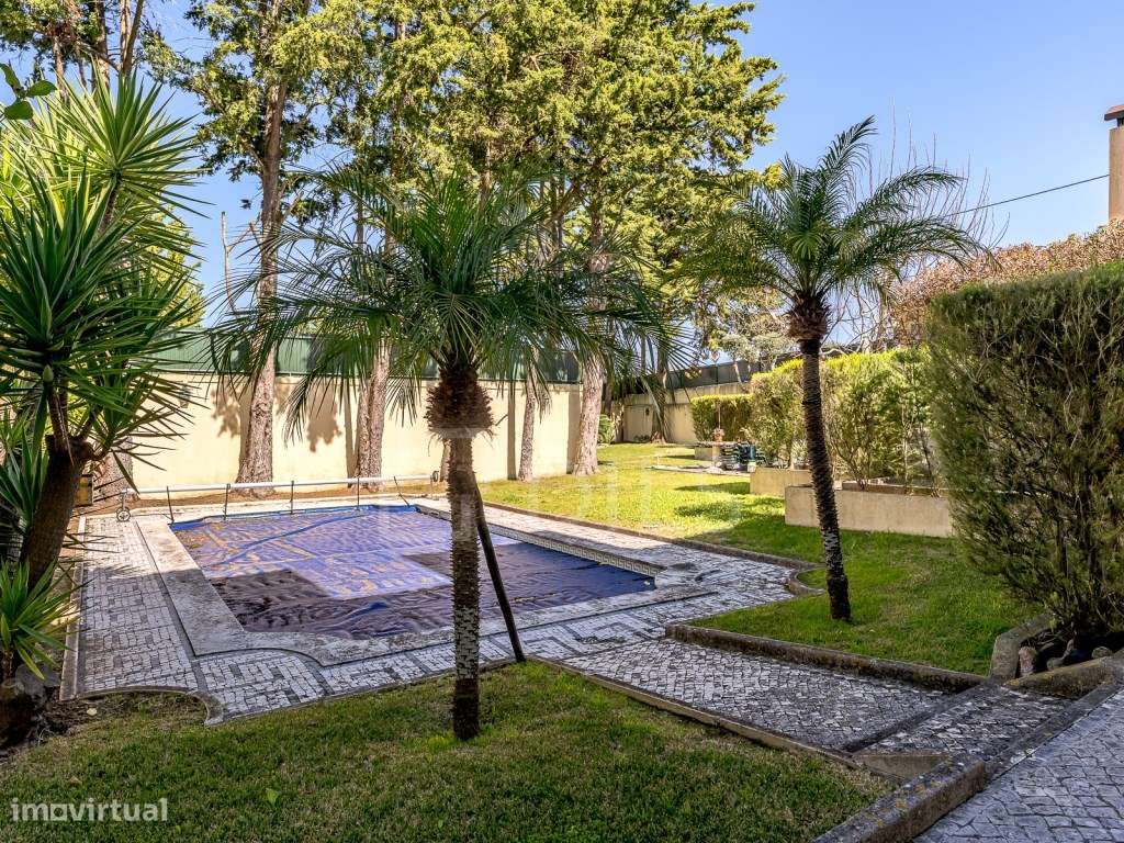 Moradia T7, com piscina e jardim privativo, em Carnide - Grande imagem: 3/49