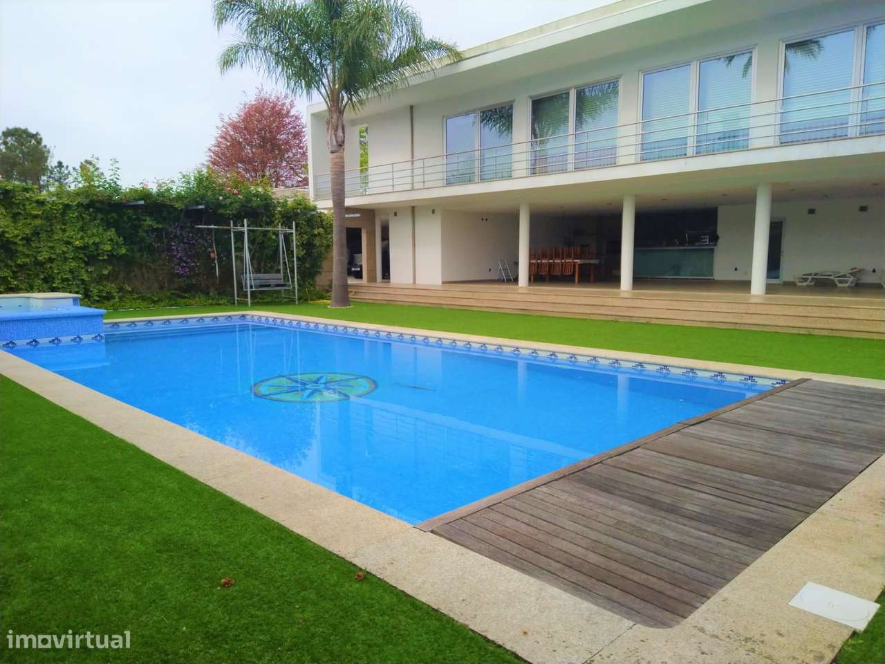 Esplendorosa Moradia T6 LUXO - Valongo-0