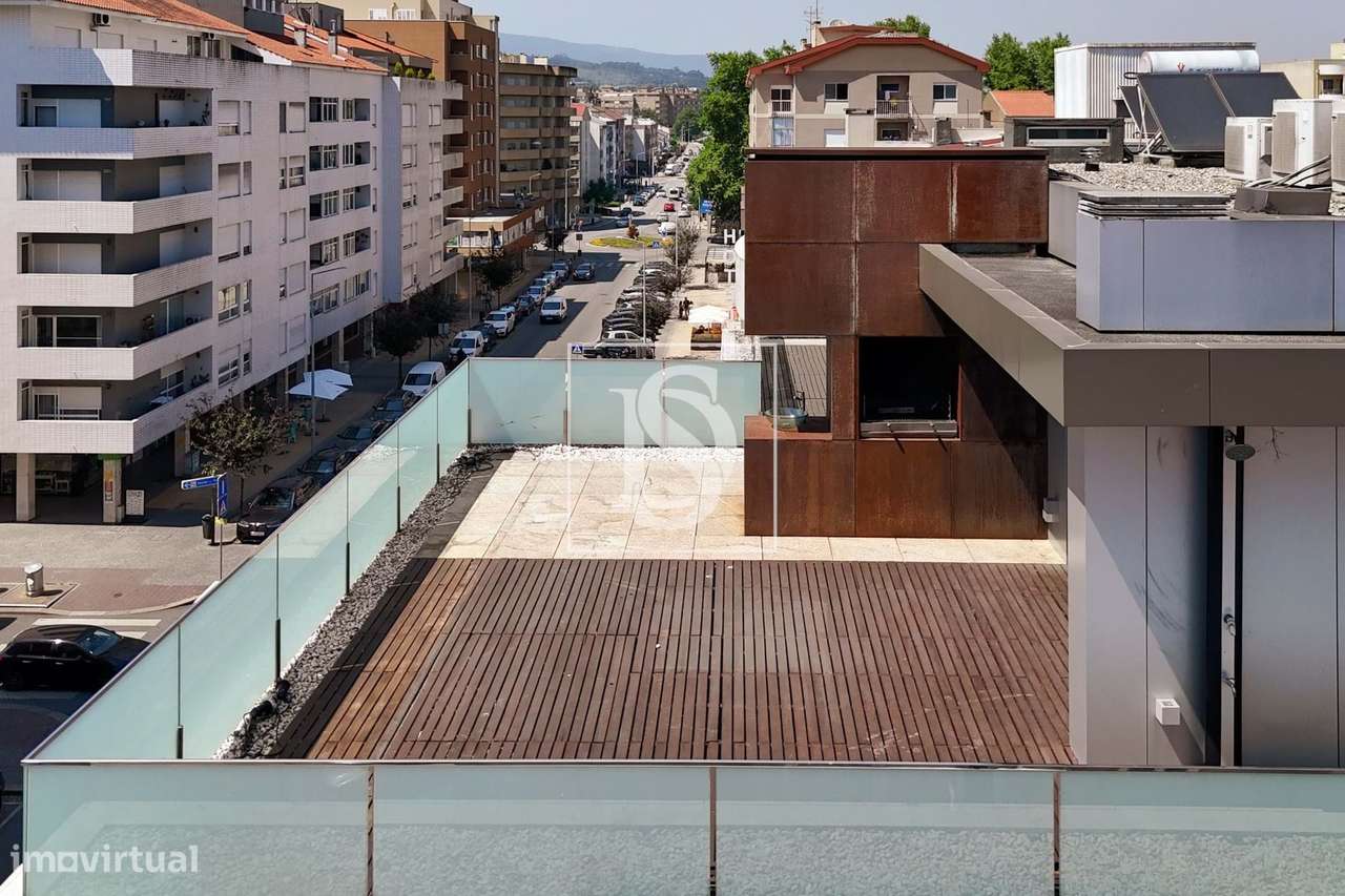 Apartamento c/ TERRAÇO no centro da cidade de BARCELOS!-16