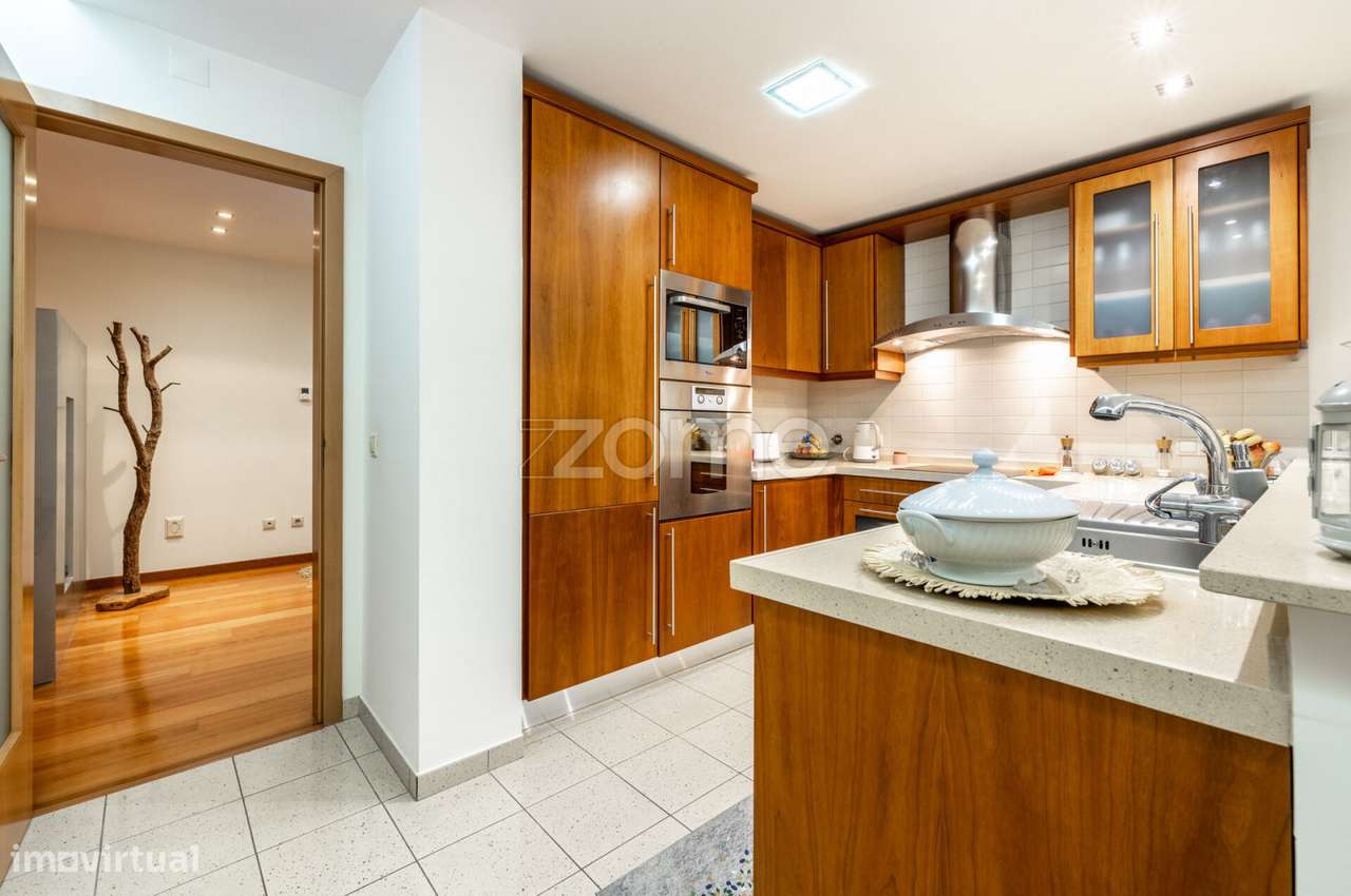 Apartamento T2 no Edifício Eden - Leiria-13