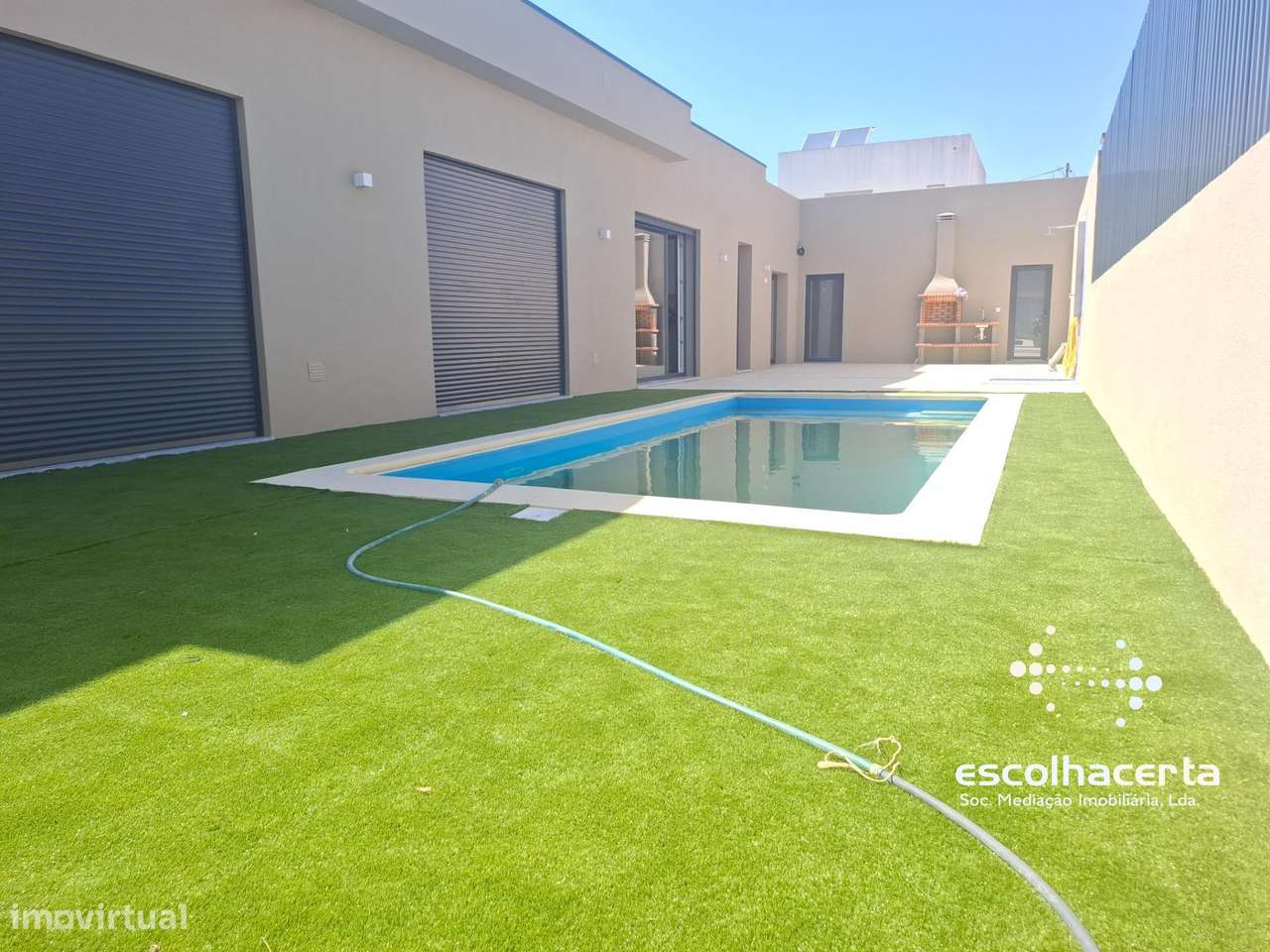 Moradia Térrea T4 Nova com Piscina Brejos Azeitão-17