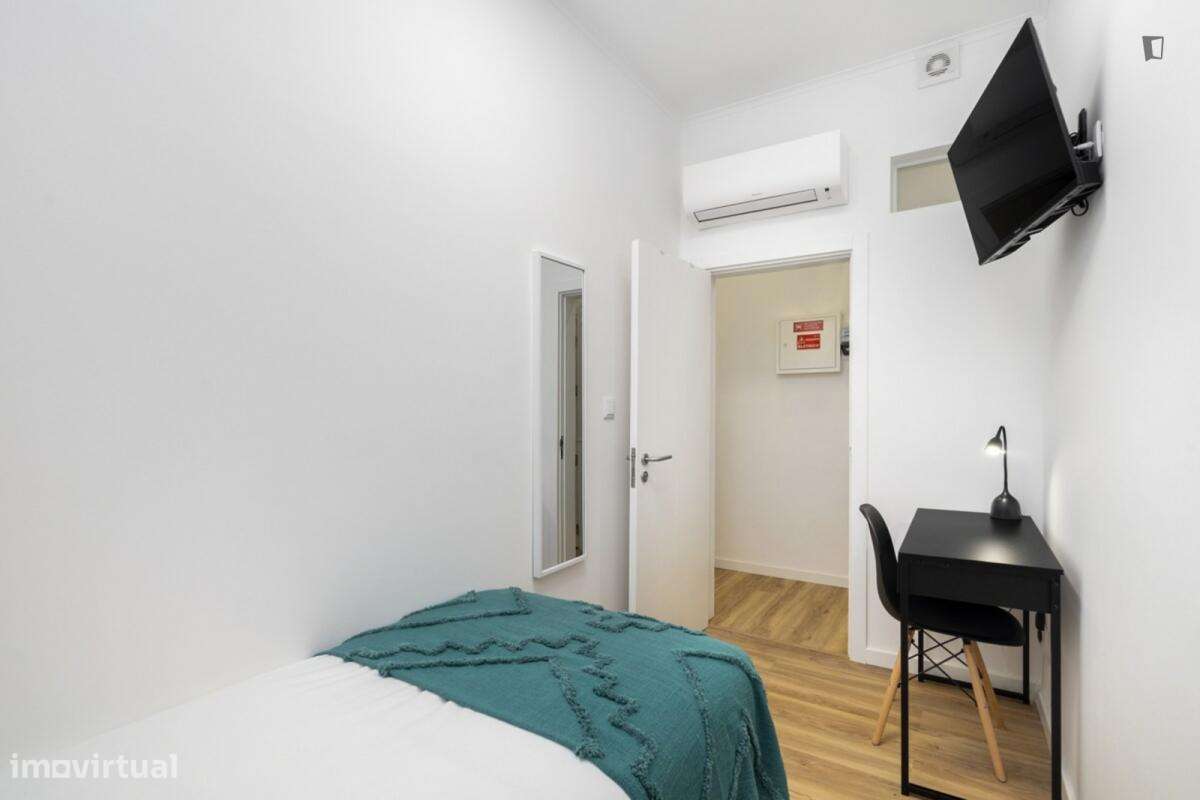 Quarto - localizado em Penha de França Lisbon - Grande imagem: 2/14