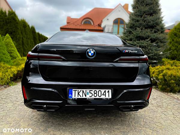 BMW Seria 7 M760e PHEV xDrive sport - 6