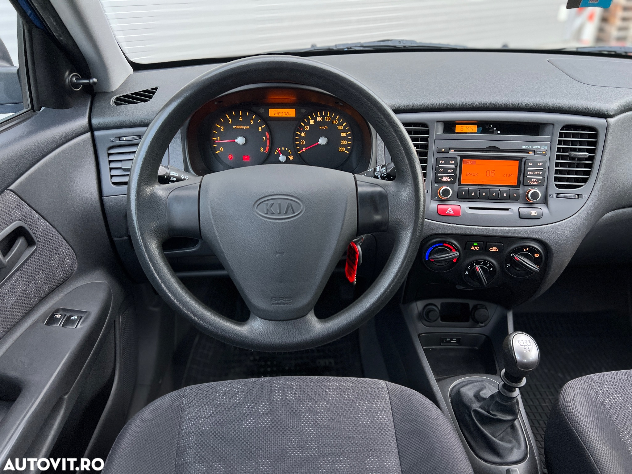 Kia Rio 1.4 Spirit - 8