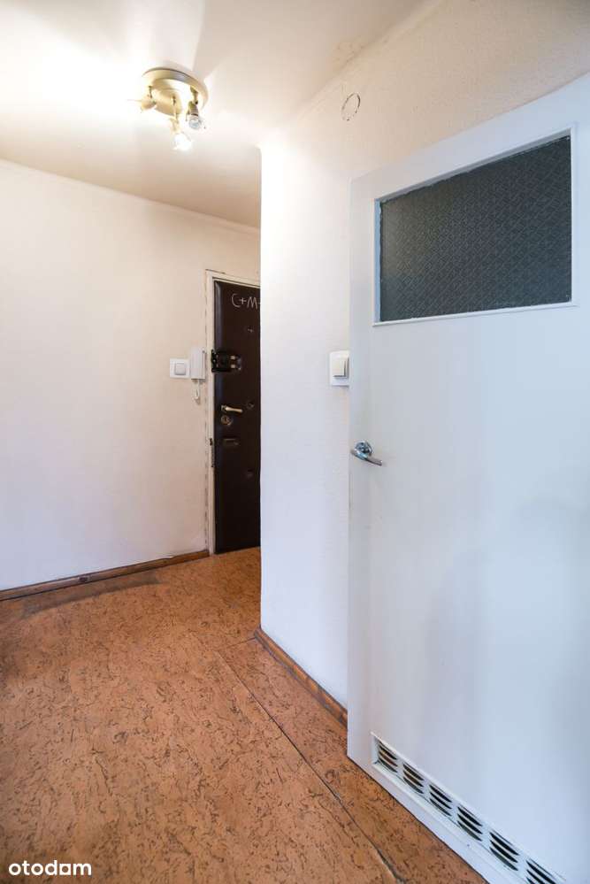 2 pokoje, 1 piętro, Jesionowa – do remontu-3