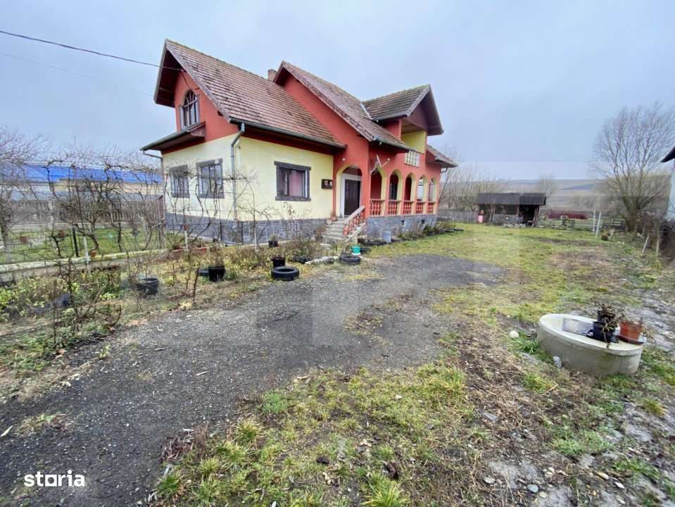 Proprietate speciala in Apahida, casa 206 mp utili, 3000 mp, 25 ml fro - Imagine principală: 2/11