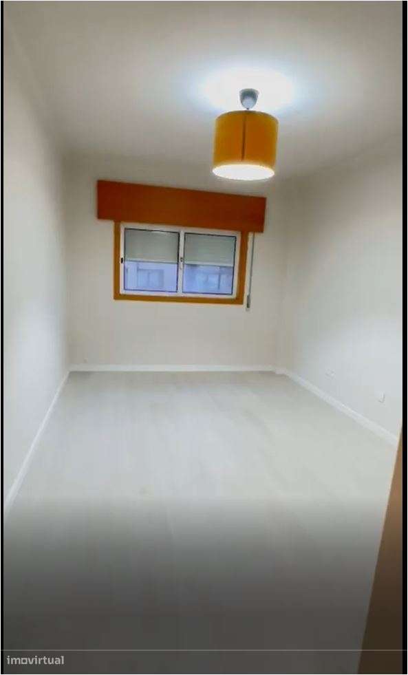 T2+1 Renovado no Centro de Gondomar, junto à Câmara!-18