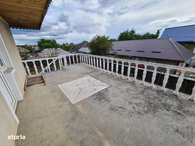 Casa 6 camere, 850 mp teren,Serbanesti- Bacau-8