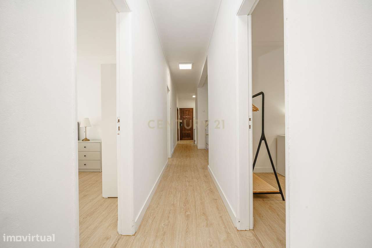 Apartamento T5 no Bairro do Liceu - Ideal para Famílias ou Investiment-7