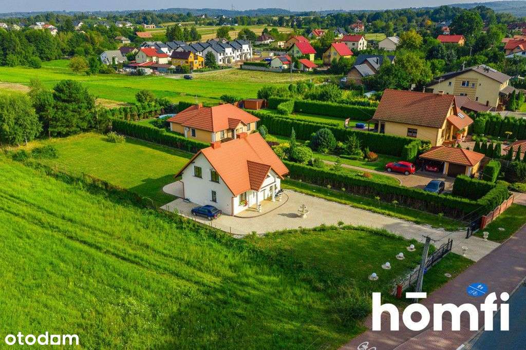 Dom na ogrodzonej widokowej 15arowej działce