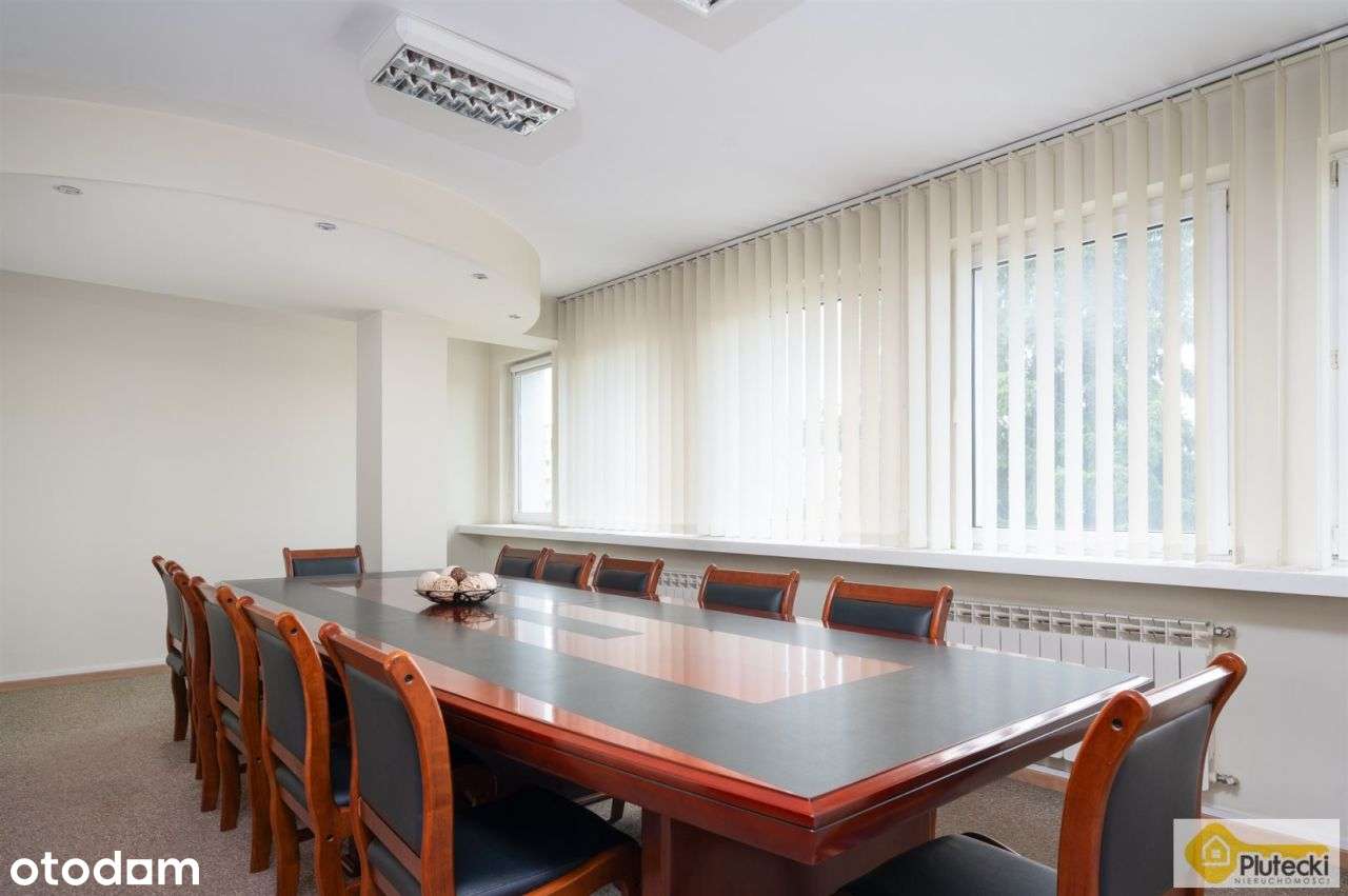 Duży lokal biurowy w świetnej lokalizacji-0