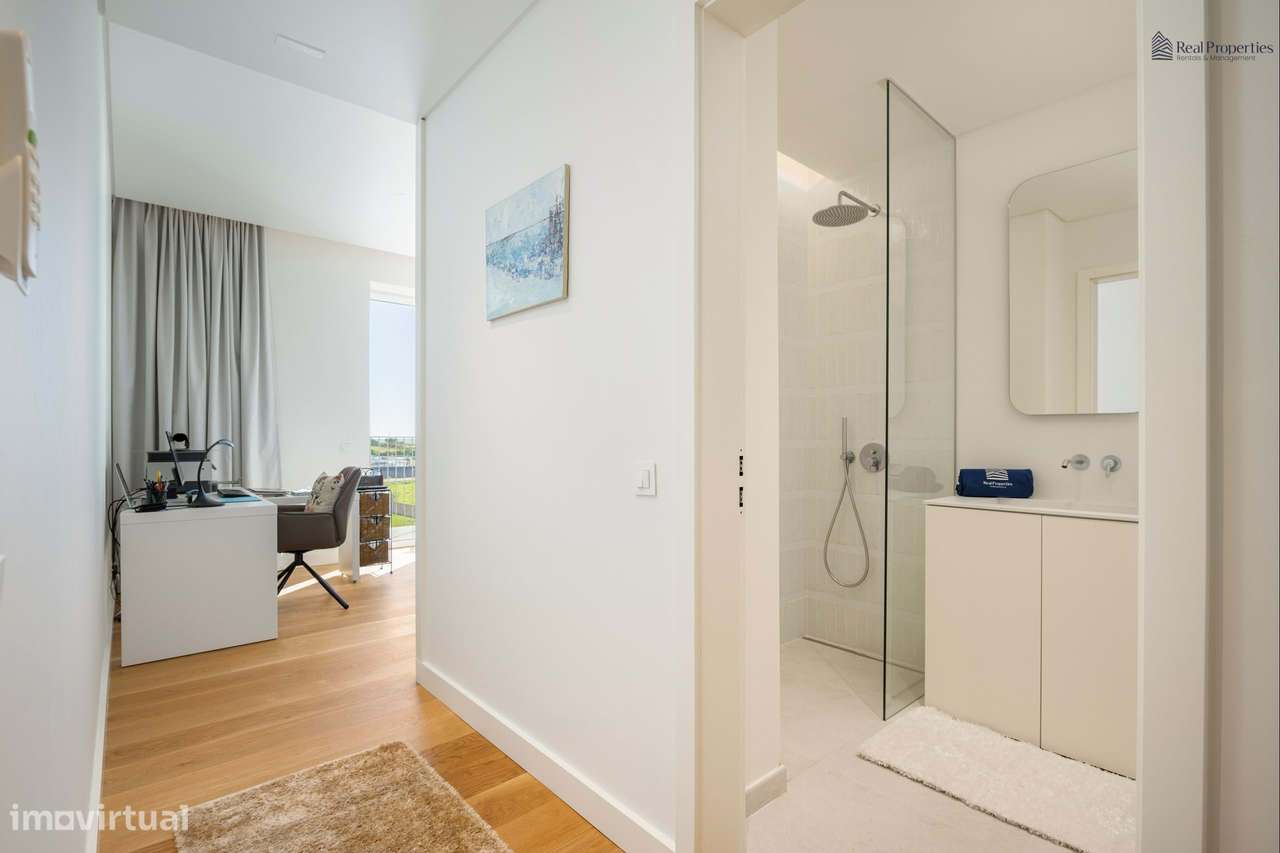 Penthouse T4 Luxo Frente Mar-17