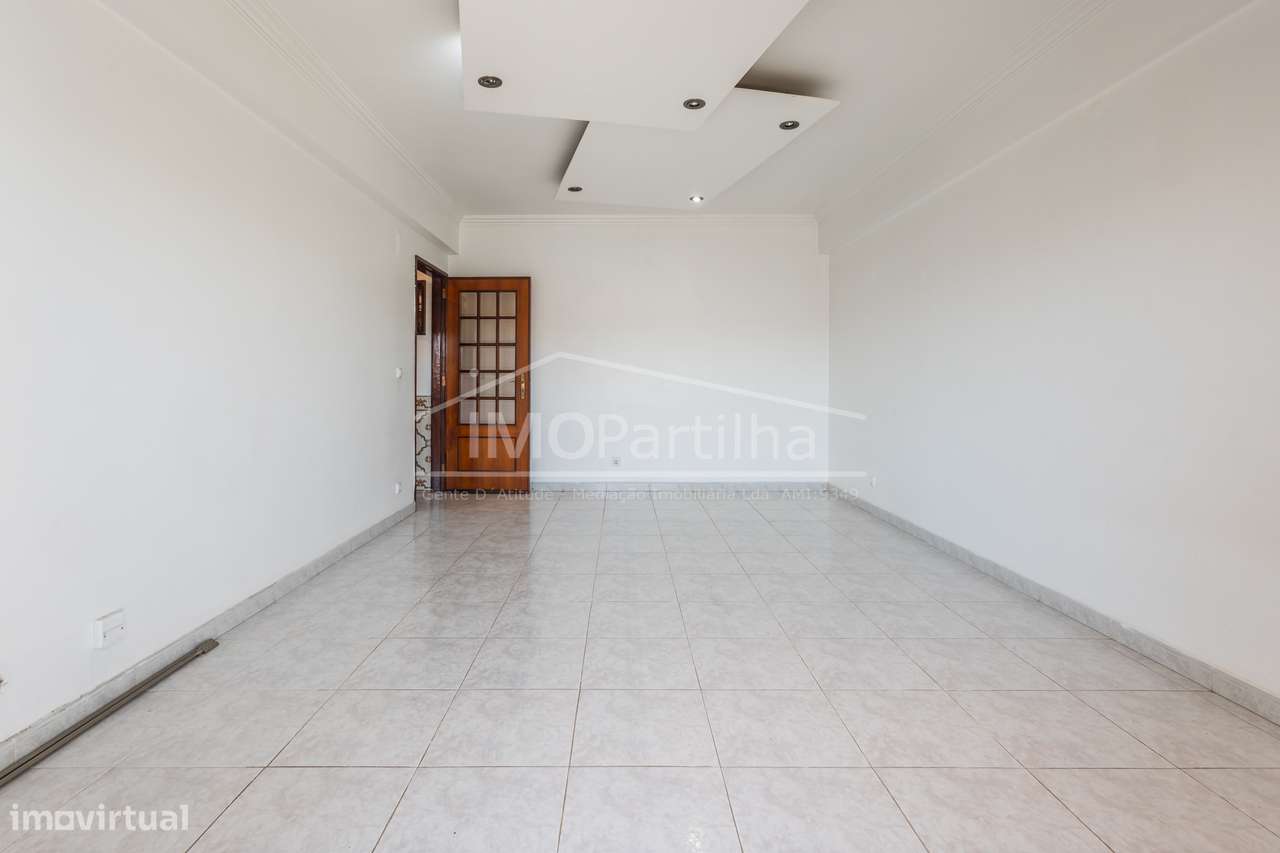 Apartamento t2 à venda na Rua Melquíades Marques-4