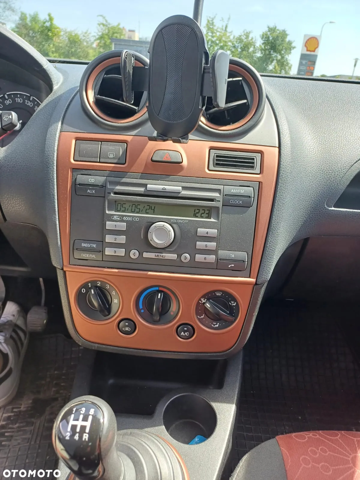 Ford Fiesta 1.4 Ambiente - 4