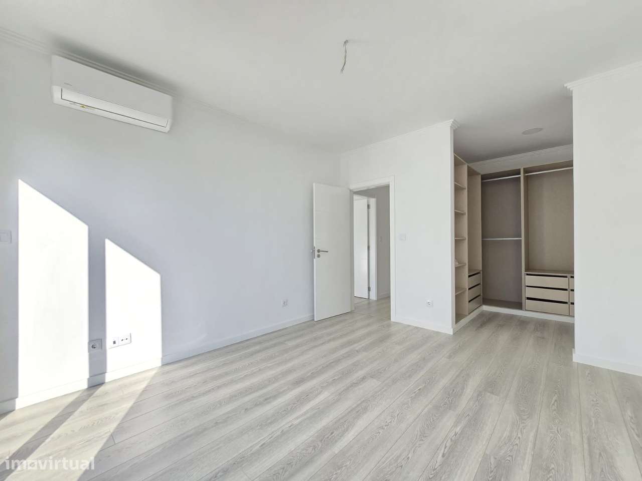 Moradia T3 nova perto da praia Lagoa de Albufeira Sesimbra-22