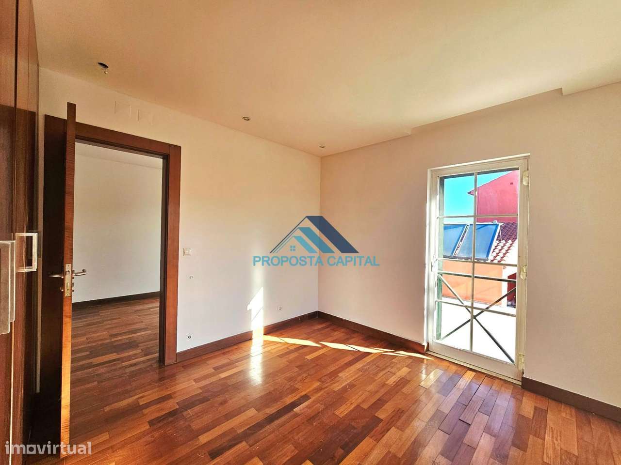 Moradia T4 com excelentes áreas exteriores - Oportunidade Única...-42