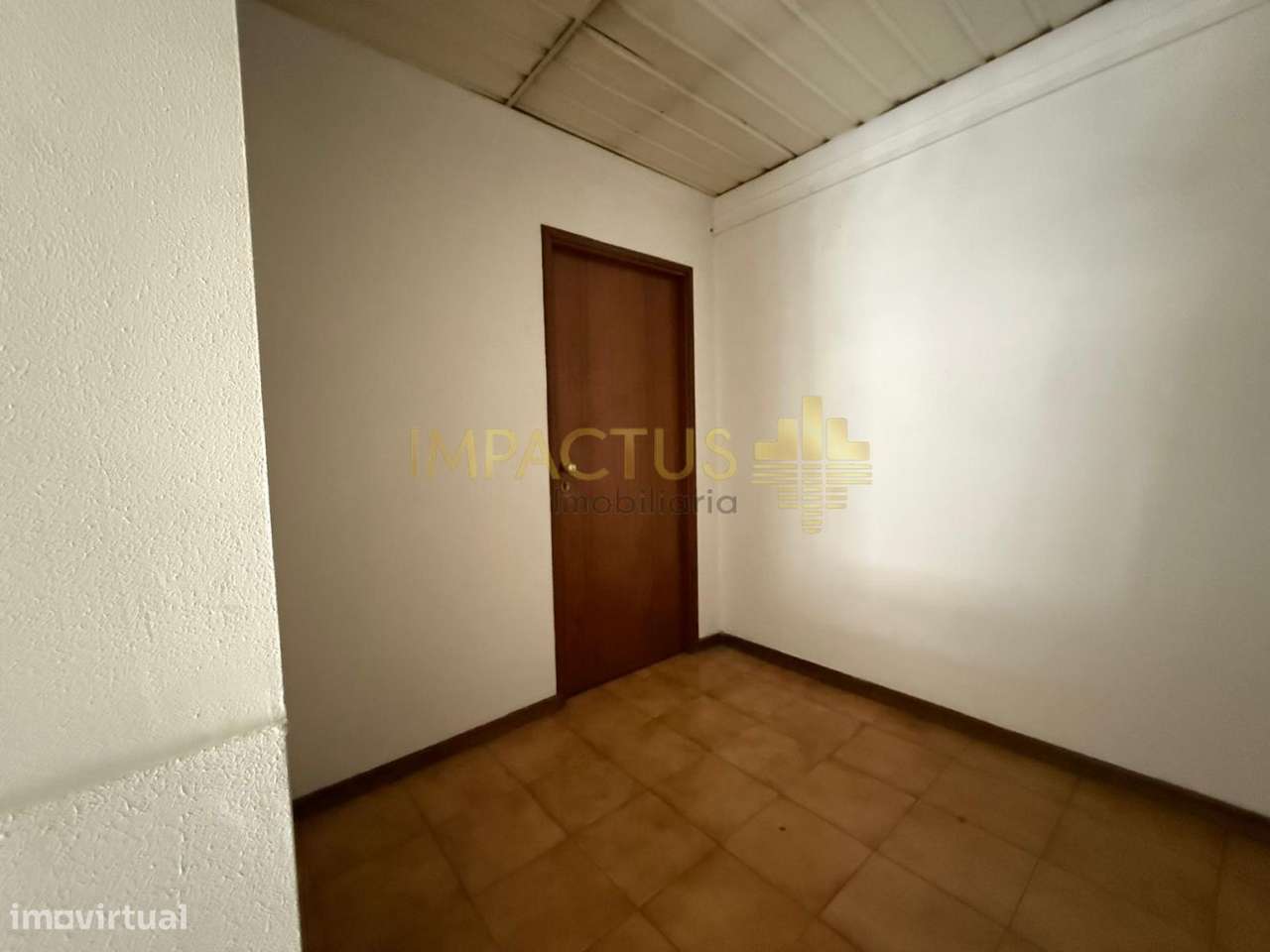 Escritório em zona industrial - Grande imagem: 4/9