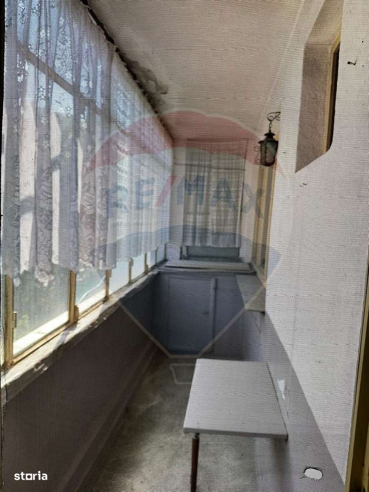 Vanzare Apartament  2 camere în zona Drumul Taberei-6