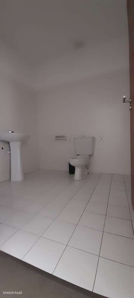 Loja Vilar de Andorinho - Grande imagem: 3/11