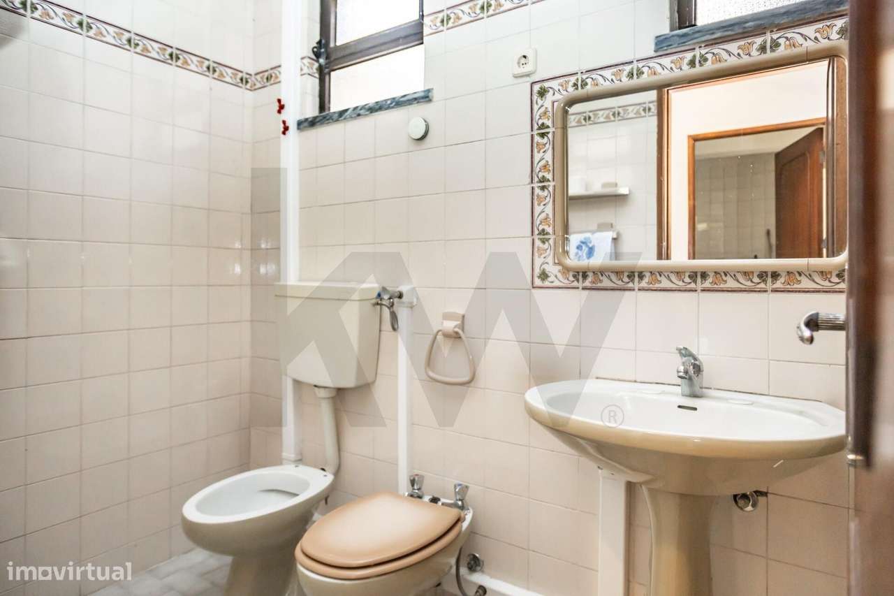 Fantástica Moradia T4 (10 Divisões) com Terreno de 869 m2 – Imenso Pot-22