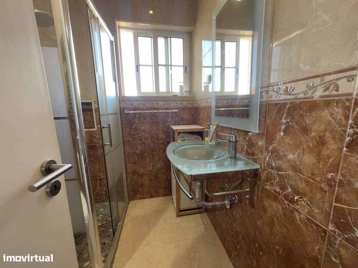 EXCLUSIVO EM CASCAIS |  T3 +1 anexo EM MANIQUE DE BAIXO.-17