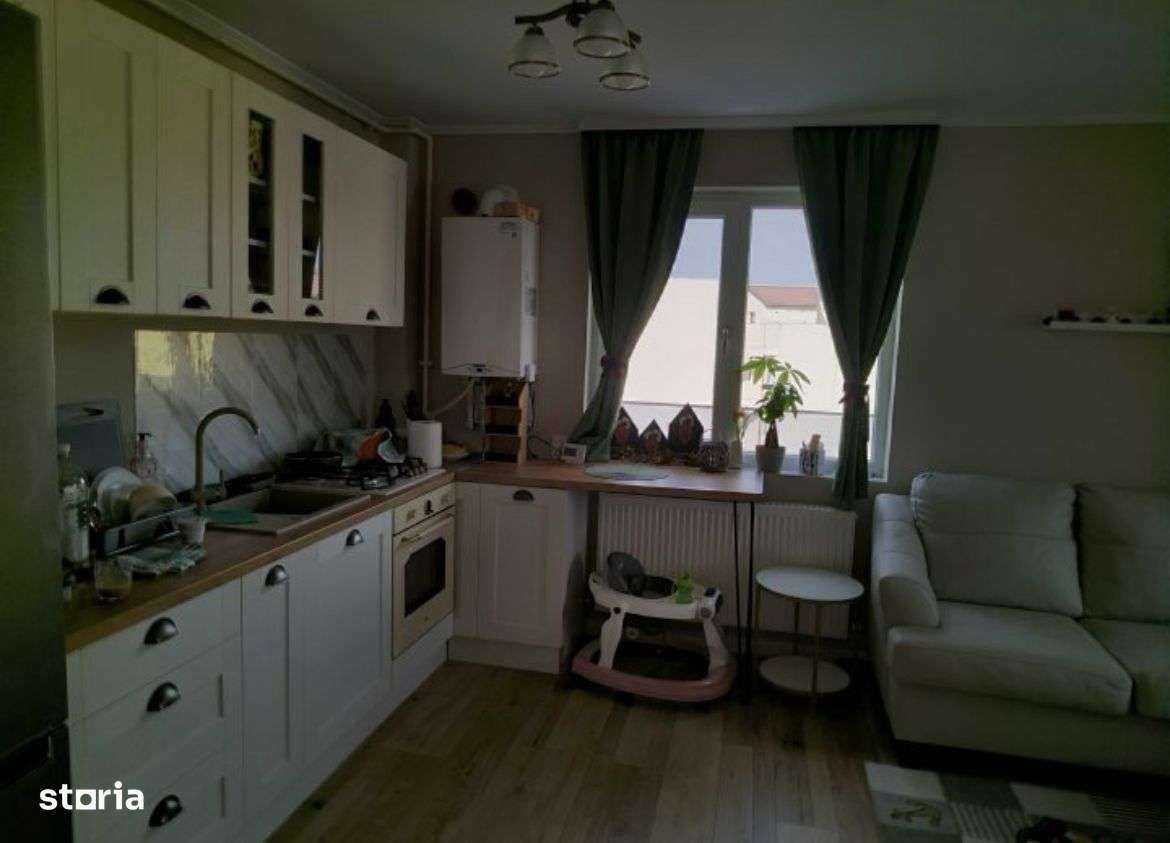 APARTAMENT 3 CAMERE - PALAZU MARE - Imagine principală: 4/8