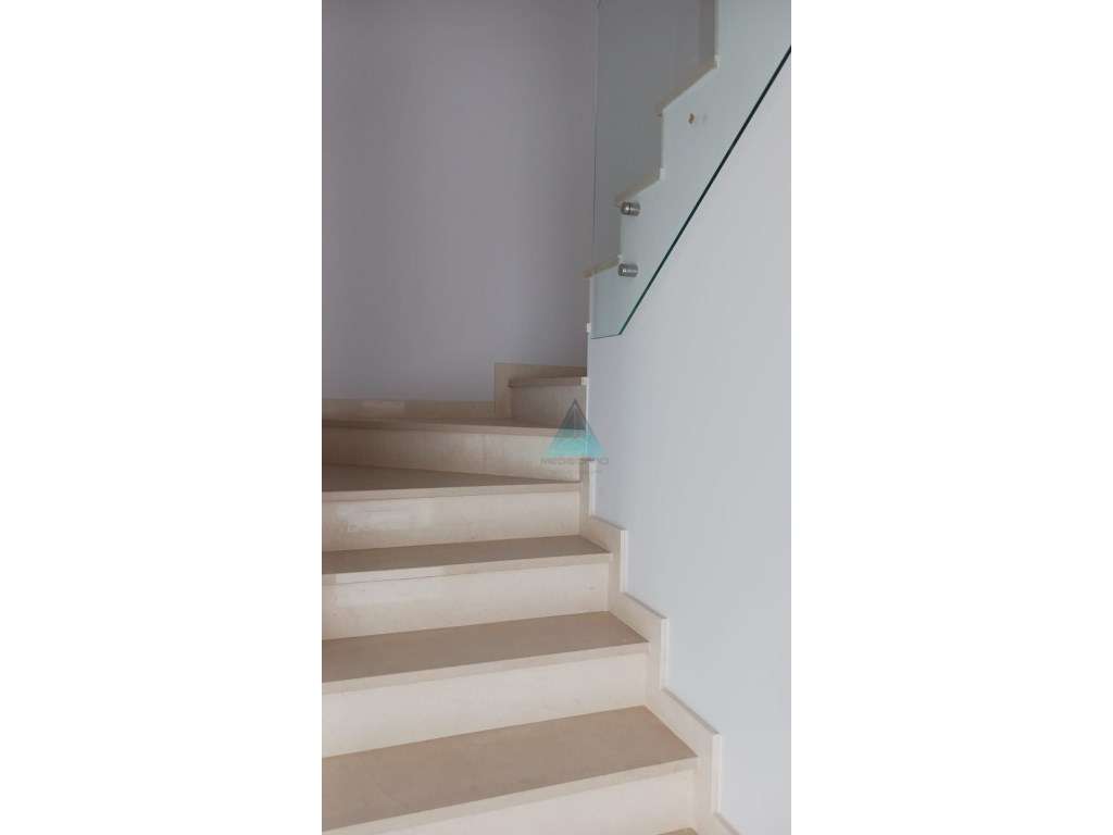 Moradia Geminada Quinta do Conde-19