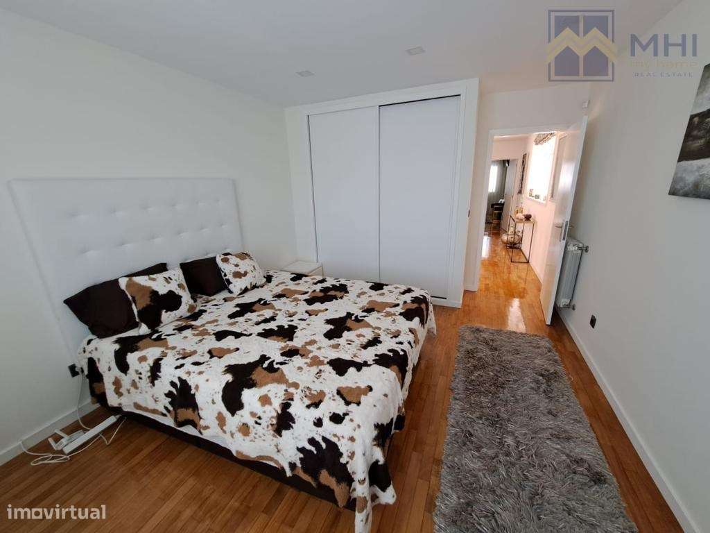 Propriedade com duas casas T2 na Madalena com piscina e a 700 m da ...-21