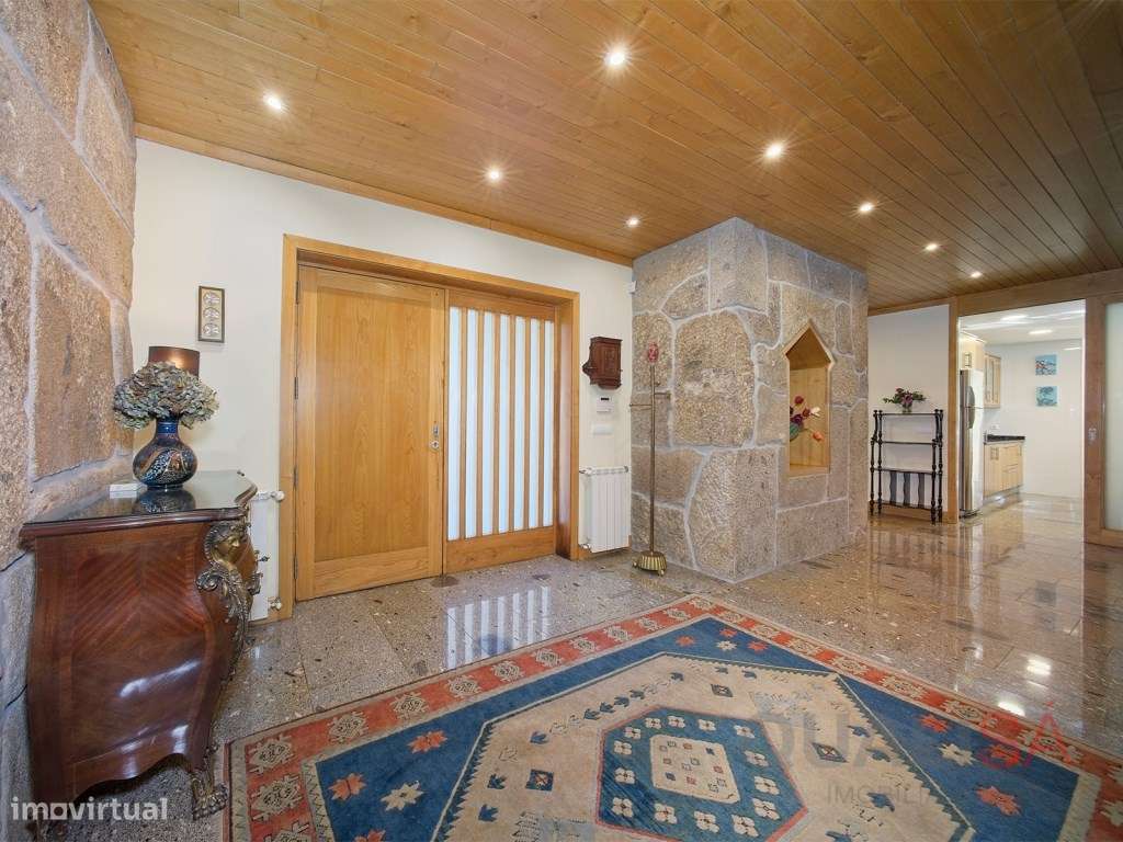 Moradia com piscina, jardim e bosque localizada na Encosta do Bom J...-27