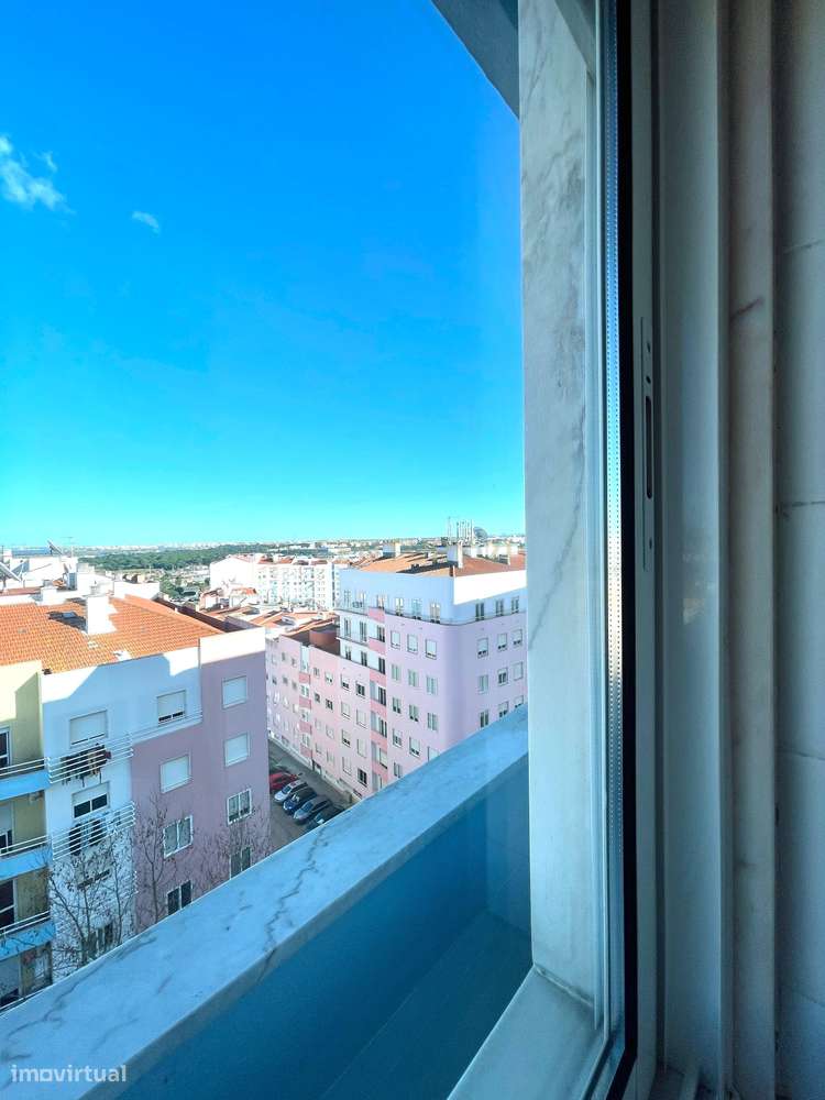 Apartamento T2 para Arrendar, em Santa Marta do Pinhal – Corroios. - Grande imagem: 5/32