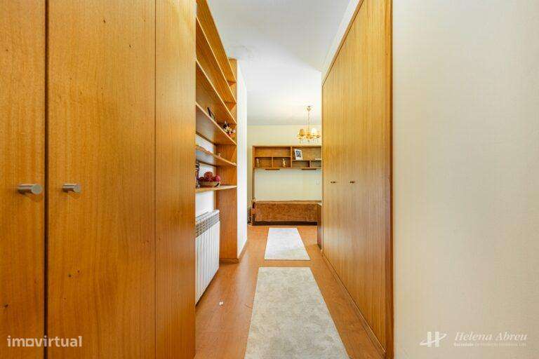 Apartamento T4 Recuado Centro de Felgueiras-18