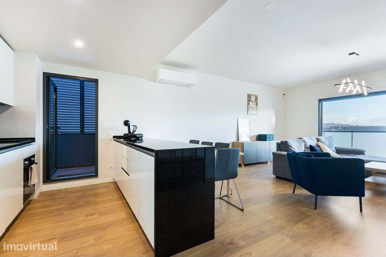 T3 Loures | Varandas | Garagem - Grande imagem: 4/26