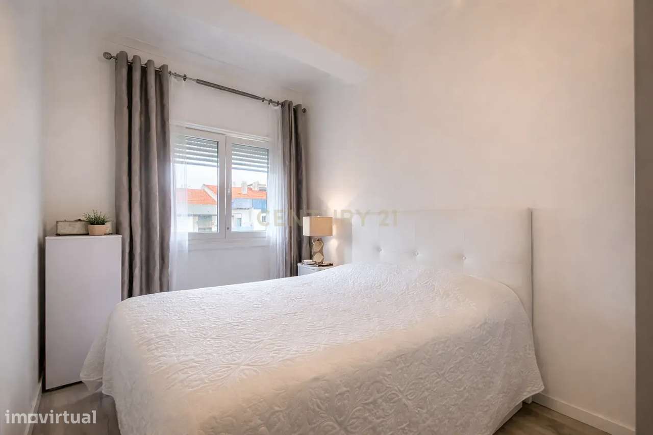 ✨ T1 Remodelado na Torre da Marinha - Seixal | Luminoso e Pronto a Hab - Grande imagem: 4/8