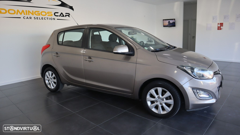 Hyundai i20 1.1 CRDi Urban - 5