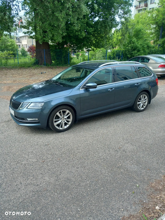 Skoda Octavia 2.0 TDI 4x4 Style DSG - 4