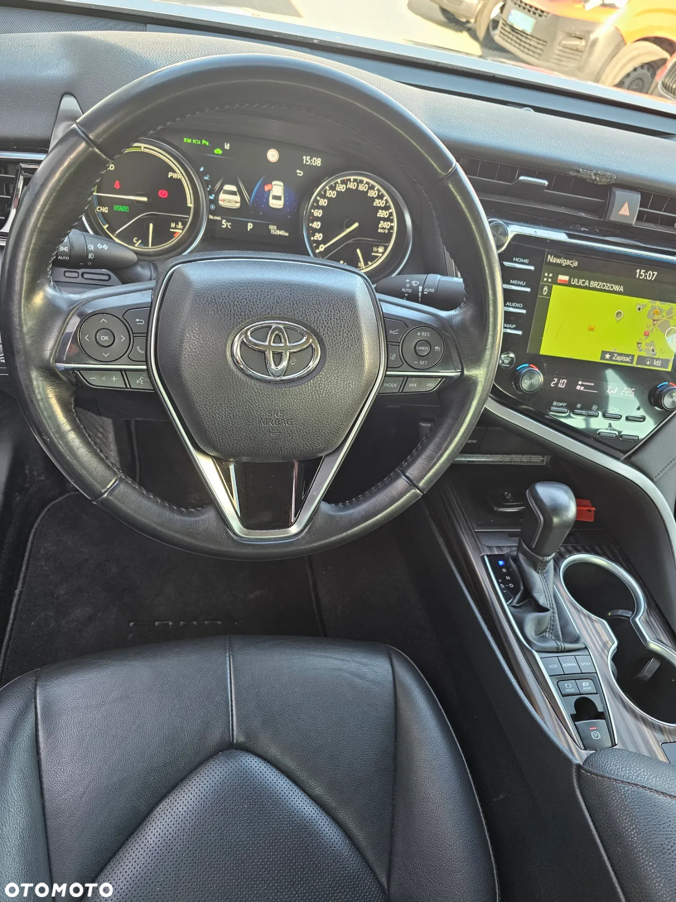 Toyota Camry Business Edition - 23
