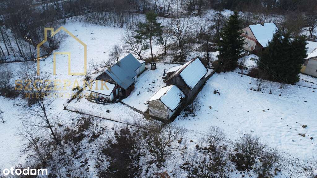 Urokliwy domek z dużą działką w sercu Świebodnej-3