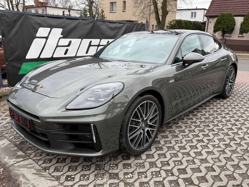 Porsche Panamera 4 E-Hybrid Executive 2025