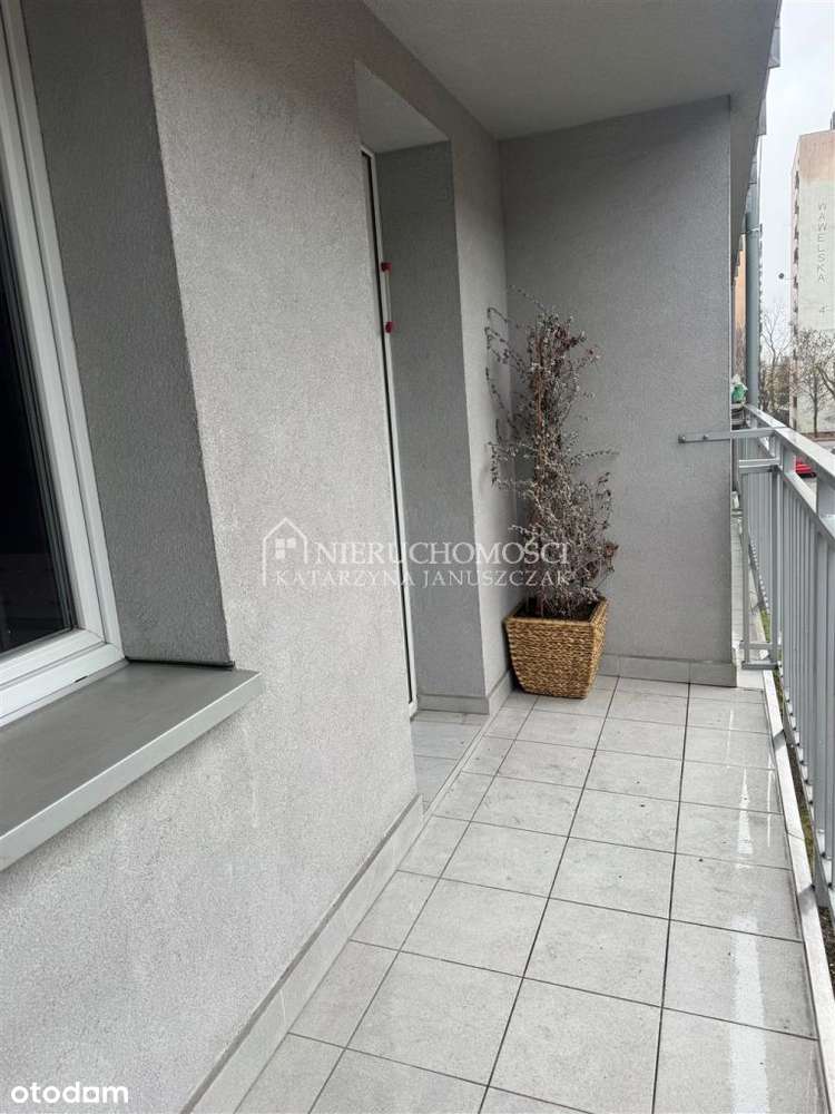 Dwie Połączone Kawalerki, 3 Balkony, 1 Piętro-2