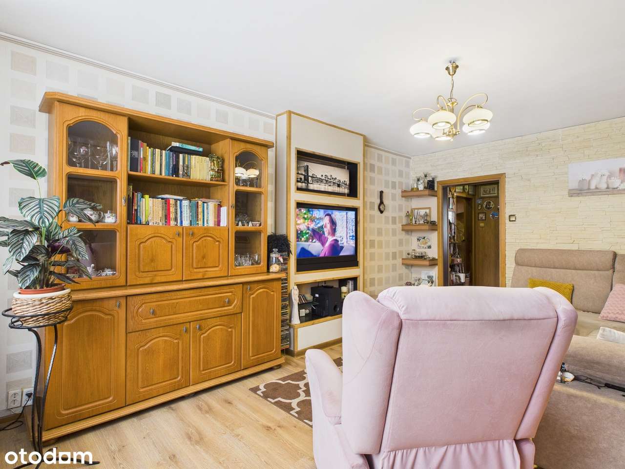 Reden/Wysoki parter/ 2 pokoje/ duża kuchnia/-6