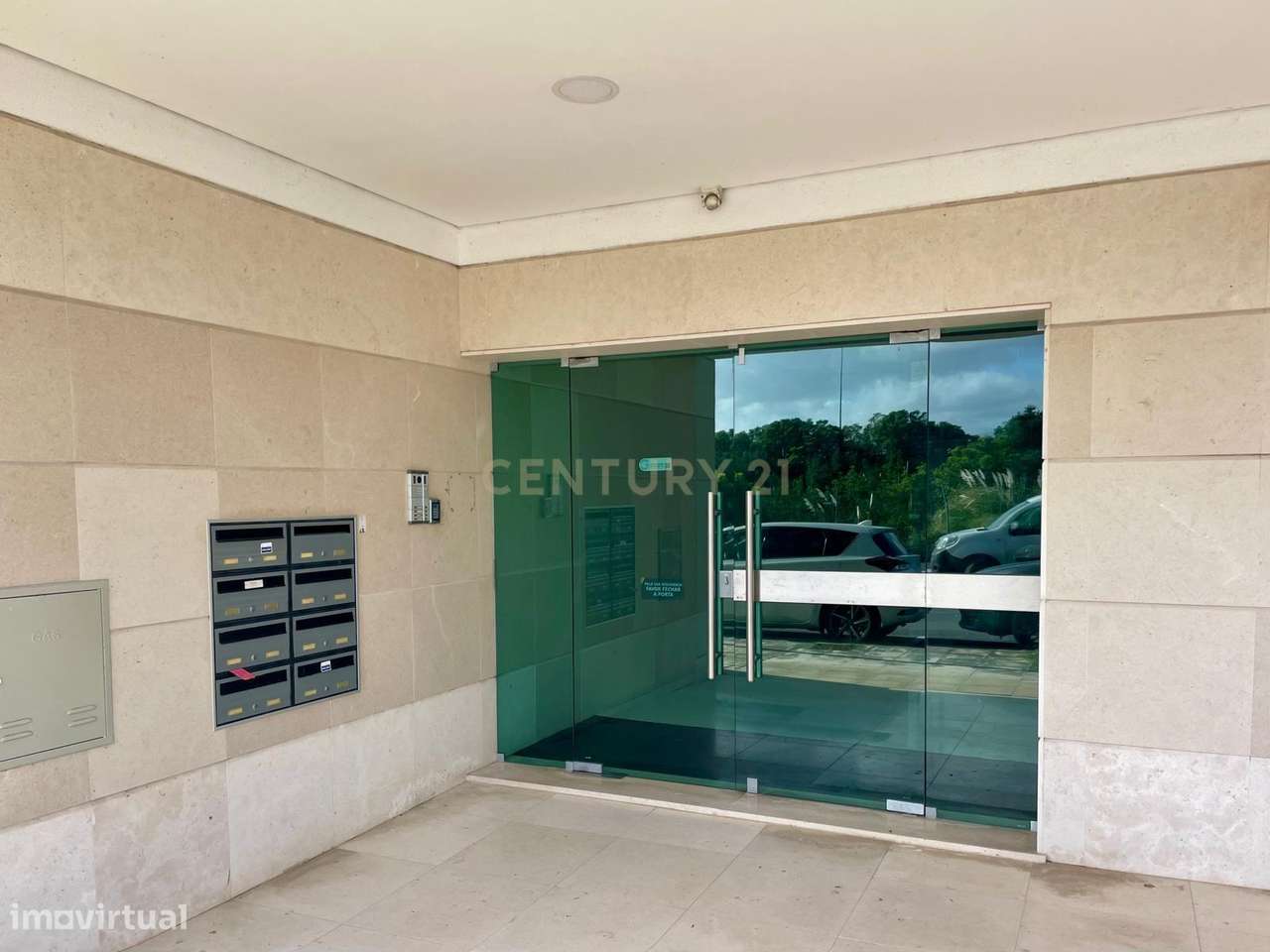 Apartamento T2 Duplex de Excelência | Último Piso | Vistas Mar e Serra - Grande imagem: 3/36