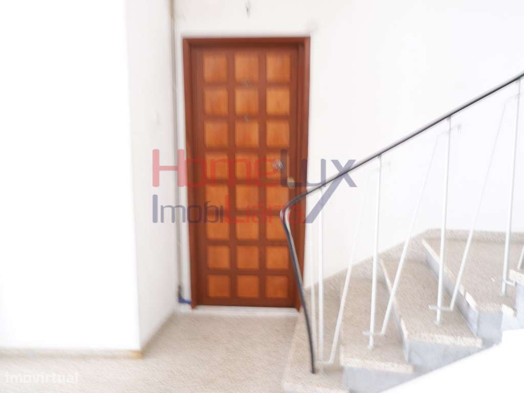 Apartamento T3 Junto à Avenida da Boavista - Completamente RECONSTR... - Grande imagem: 5/35