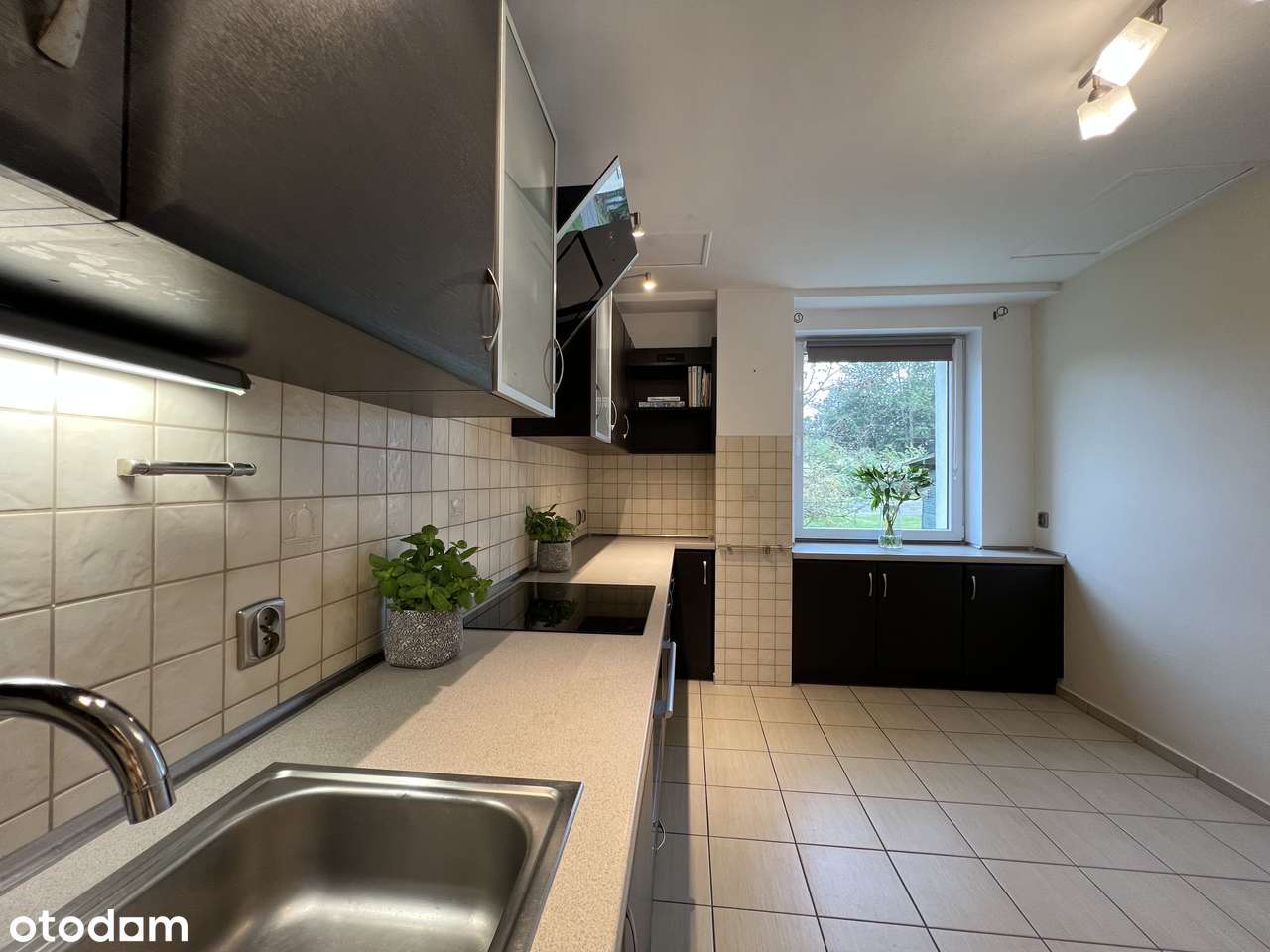 Dom z ogrodem dla dwóch rodzin!Możliwość prowadzenia działalności gosp-4