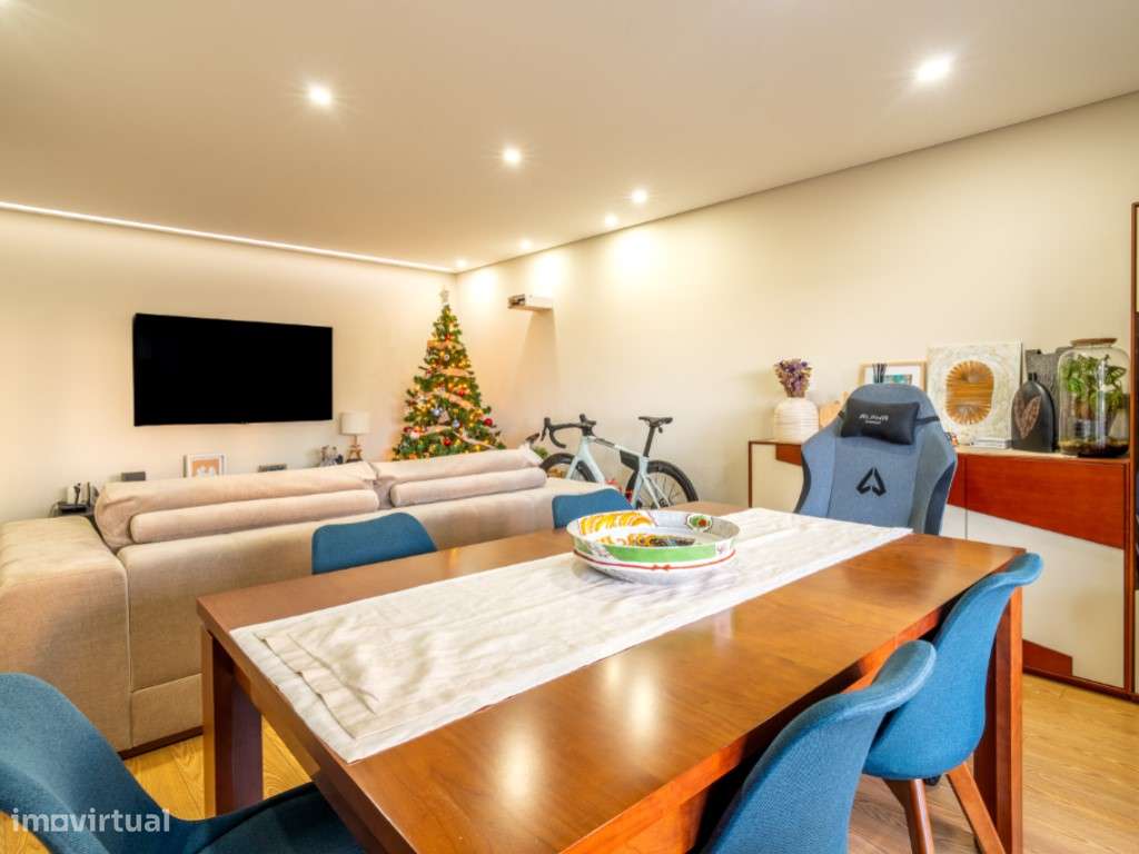 T2 com Suíte, Garagem e 2 Terraços no Empreendimento SolVillas na P... - Grande imagem: 5/28