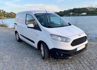 Ford Tourneo Courier 1.6 TDCi Titanium