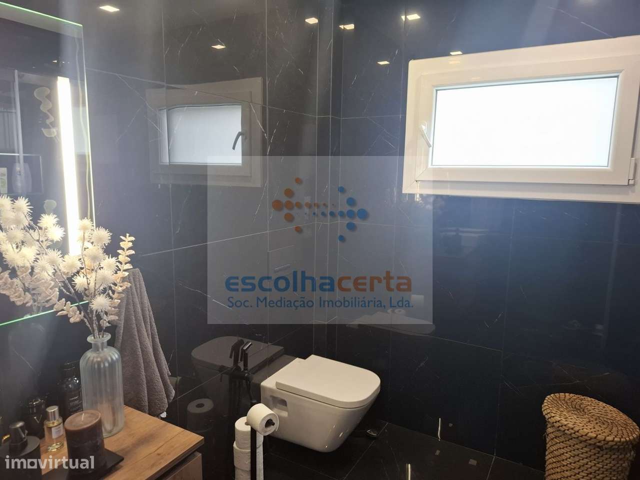 Oportunidade Excelente Moradia Térrea T4 Com Piscina de agua salgada-17