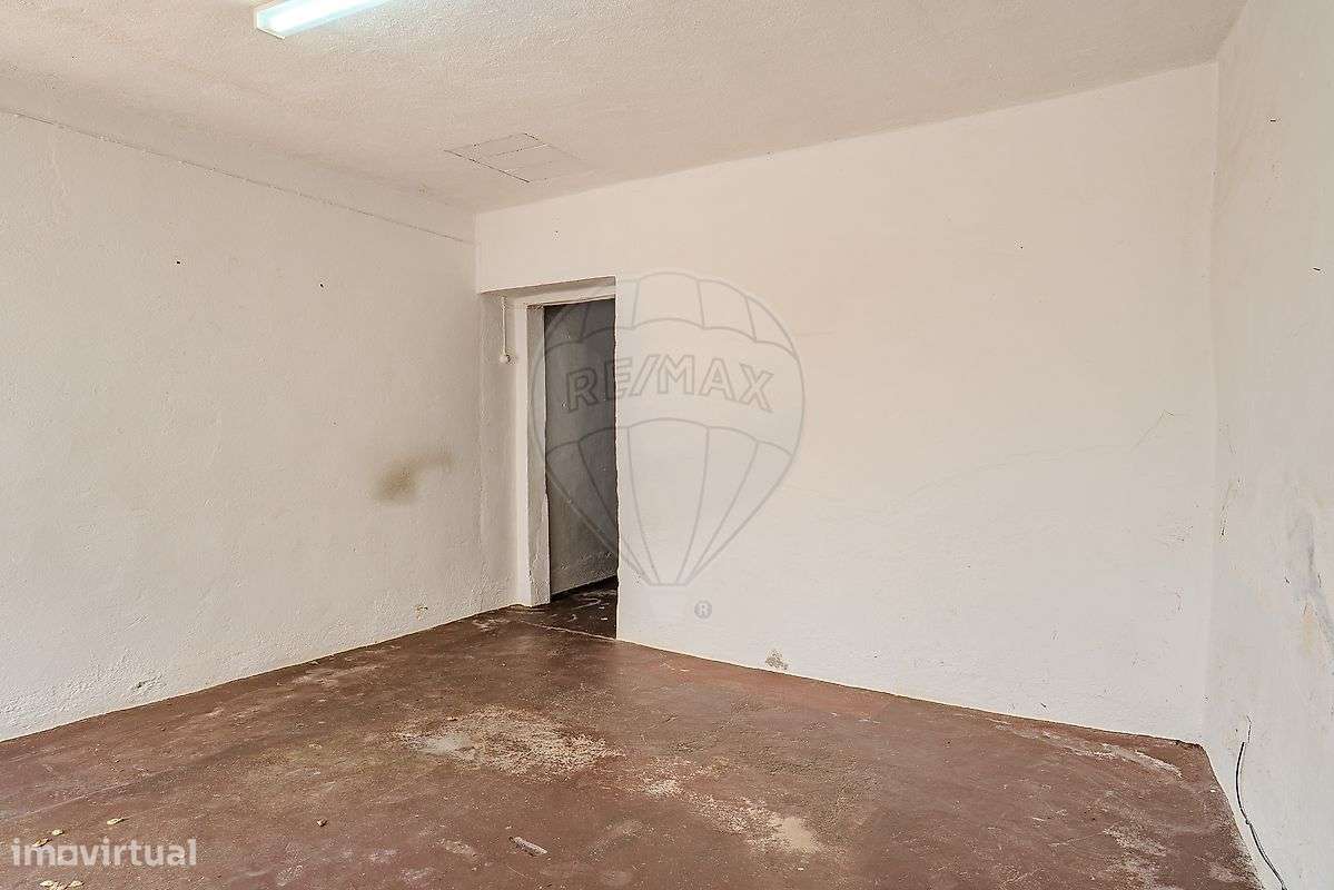 Moradia T2 para venda-10