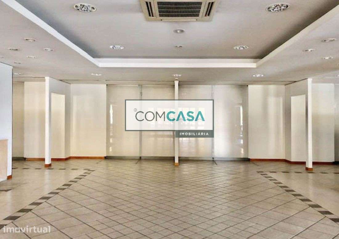 Loja Escritório showroom e Armazém | Porto - Grande imagem: 3/30